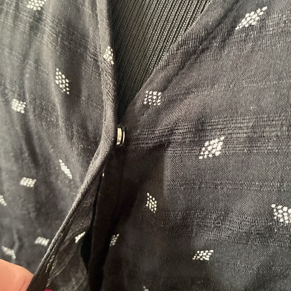 Universal Thread Boho Style Black Wrap Blouse V-N… - image 3